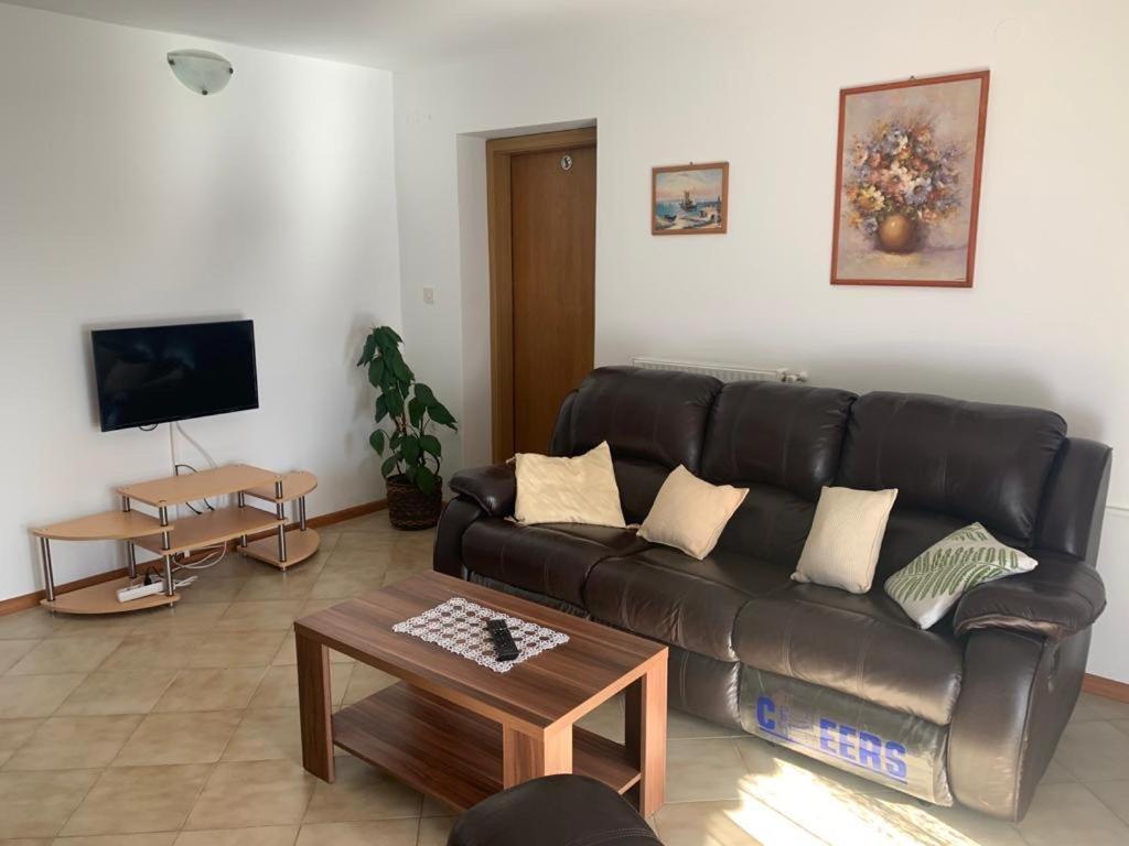 Apartman Dalija Vinkuran Kültér fotó