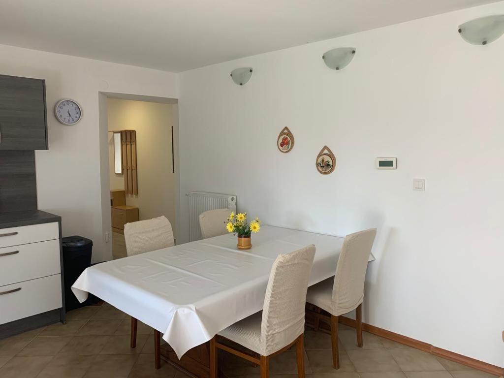Apartman Dalija Vinkuran Kültér fotó