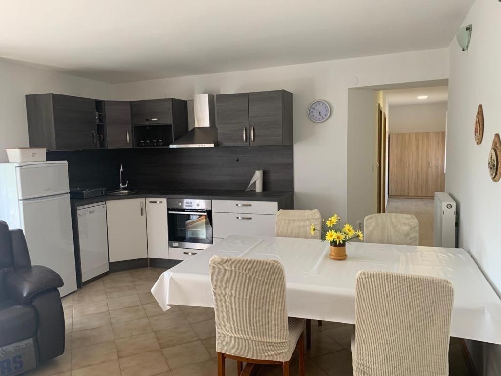 Apartman Dalija Vinkuran Kültér fotó